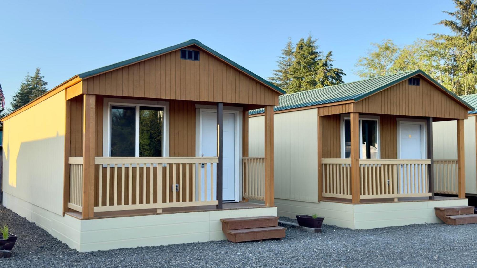 Chalet Far West Cabin-tiny Homes Forks